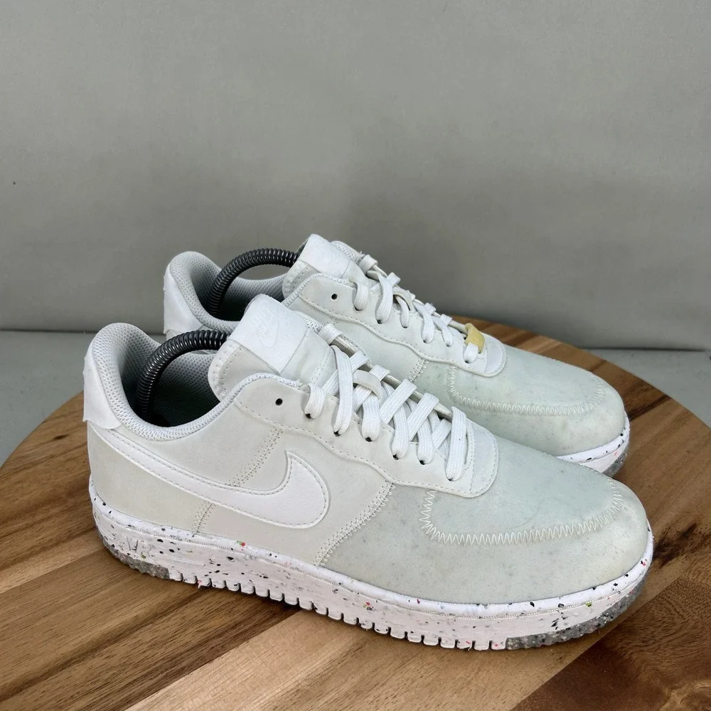 Nike Women’s Sneakers‎ White w Confetti Soles